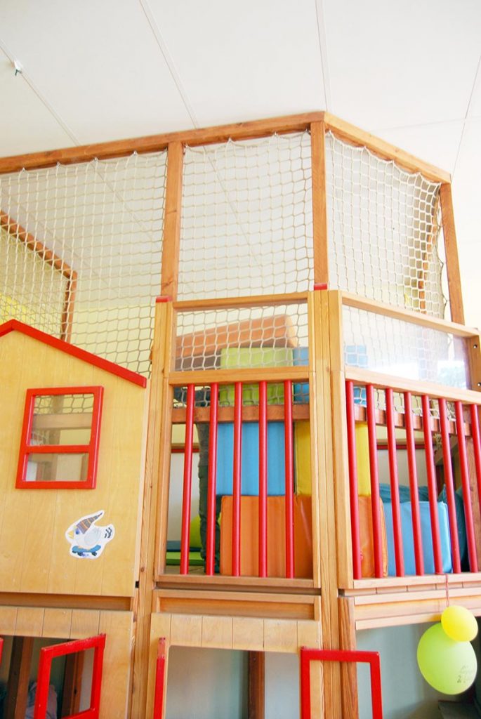 sicheres toben in unserem spielhaus