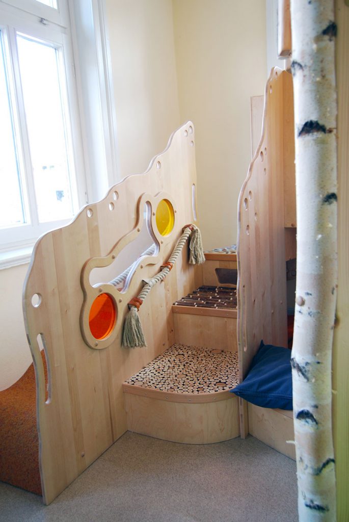 auf dieser treppe gibt es viel zu entdecken